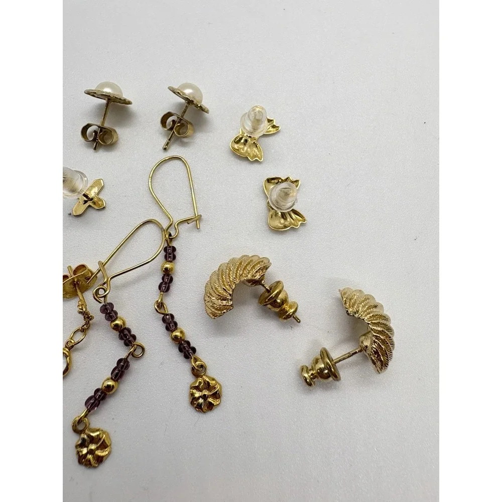 Vintage Lot of 6 Pairs‎ Pierced Earrings Gold Tone Dangle Stud Dainty Cross Bow